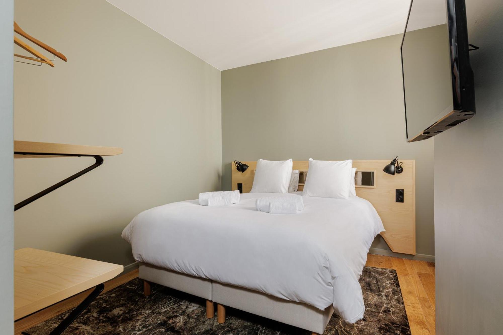 Hotel Des Sept - Entree Autonome, Reception En Ligne - Encore Mieux Orleans Ngoại thất bức ảnh