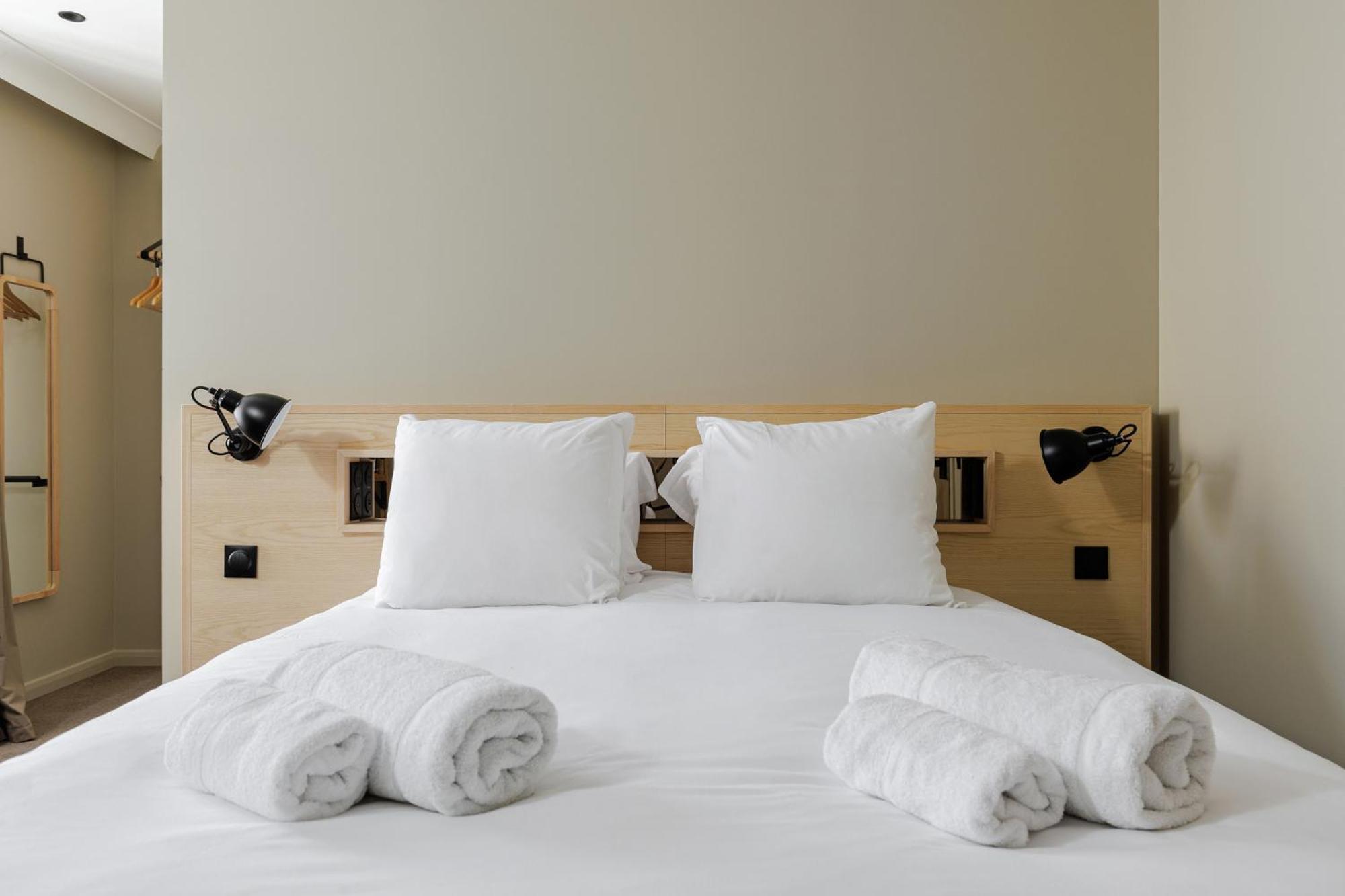 Hotel Des Sept - Entree Autonome, Reception En Ligne - Encore Mieux Orleans Ngoại thất bức ảnh