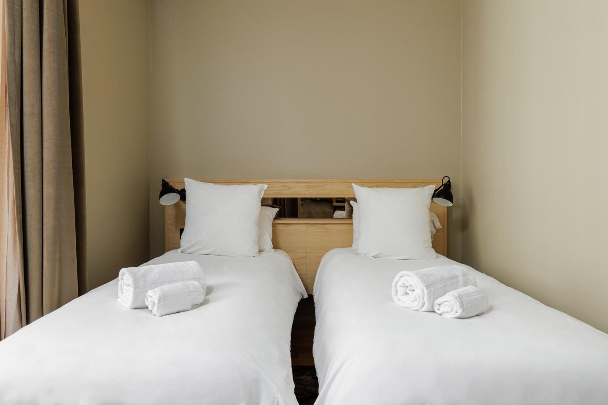 Hotel Des Sept - Entree Autonome, Reception En Ligne - Encore Mieux Orleans Ngoại thất bức ảnh